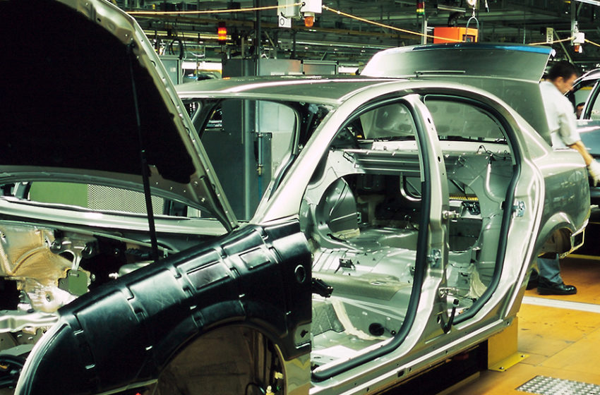  Falta de peças no mercado automobilístico: como isso atrasa a produção dos zero km